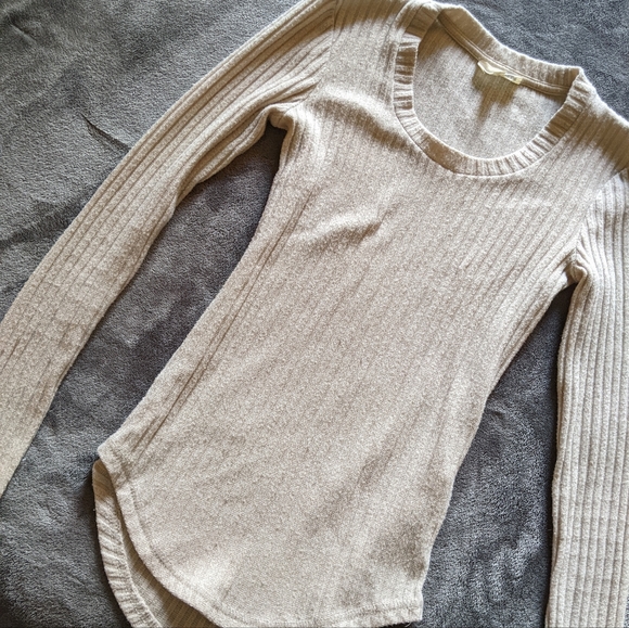 Wilfred Free Cream Sweater - Picture 3 of 4